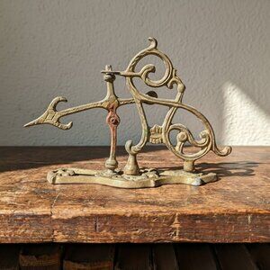 Vtg Ornate Swivel Hook Bell Wall Bracket Bookshelf Decor Cast Iron Polo Imports